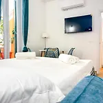 Modern With Private Balcony Near Colosseum * Rome