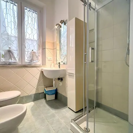 Modern With Private Balcony Near Colosseum *