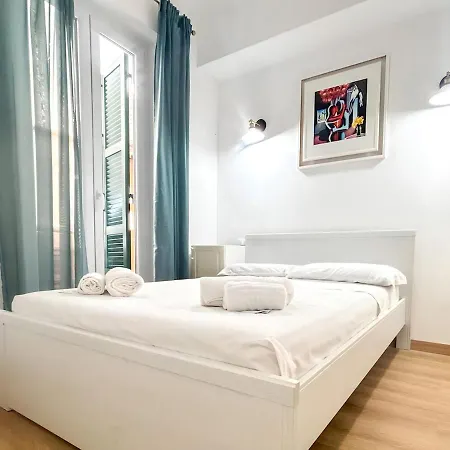 Modern With Private Balcony Near Colosseum *