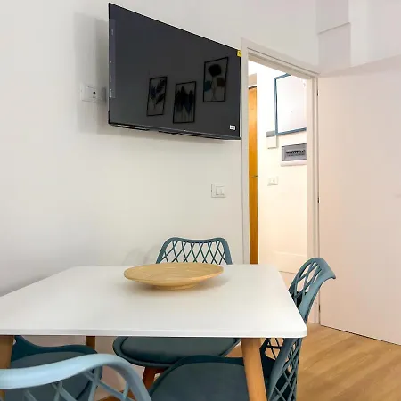 Modern With Private Balcony Near Colosseum